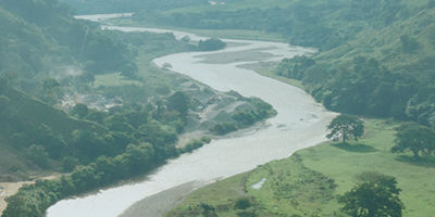 Imagen Relación entre paz y naturaleza en la formación de estudiantes de pregrado y posgrado